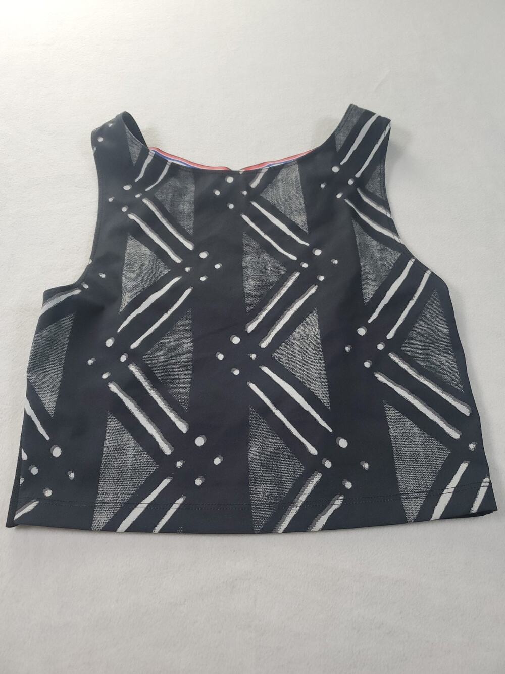 Nike Women’s Pro Dri-Fit Cross Back Multi Cropped Tank Black Print Size Small